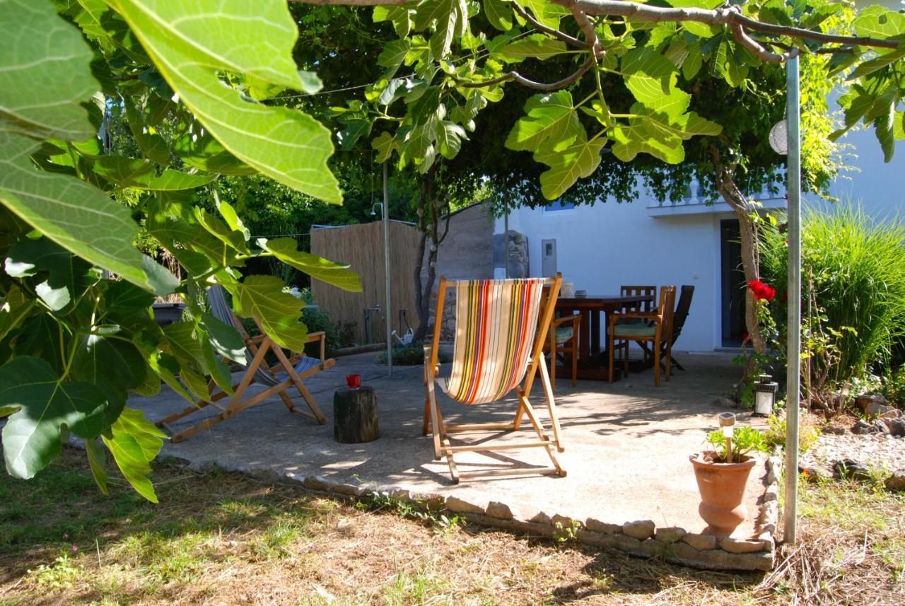 Rustic Holiday Home Miketa Lukoran Bagian luar foto