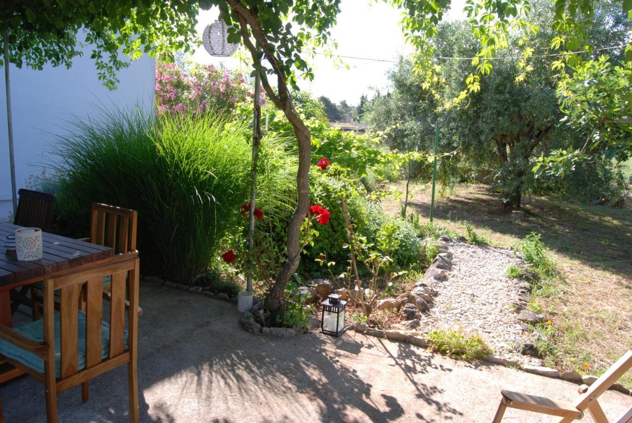 Rustic Holiday Home Miketa Lukoran Bagian luar foto