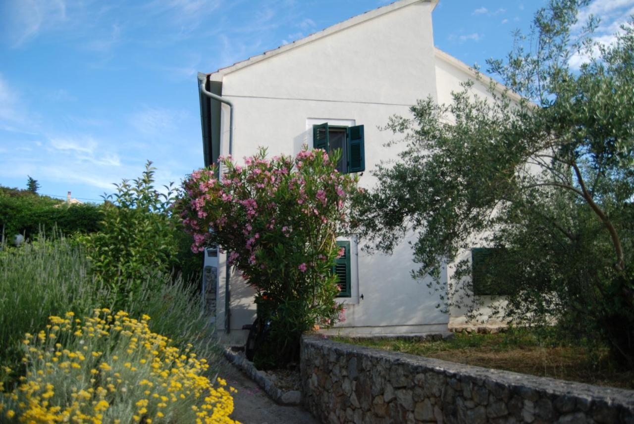 Rustic Holiday Home Miketa Lukoran Bagian luar foto